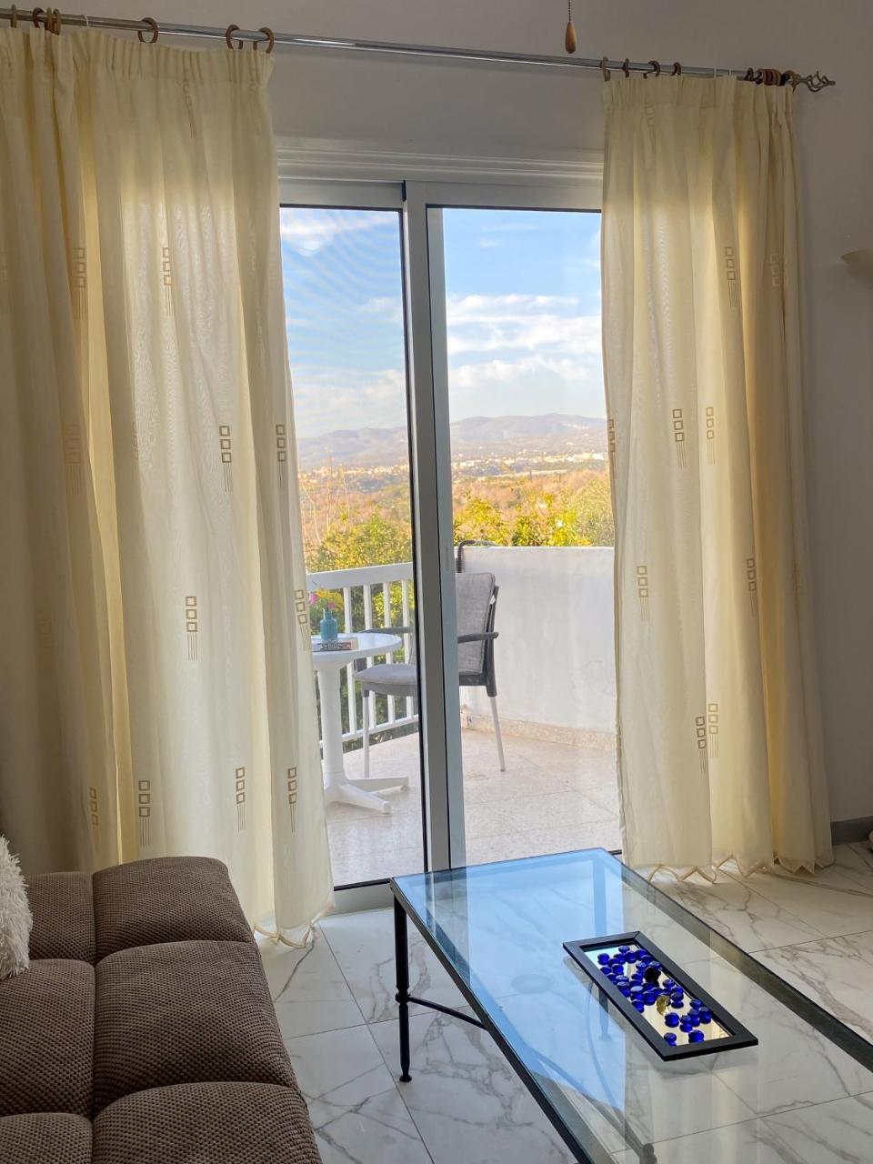 Panorama Apartment 4
