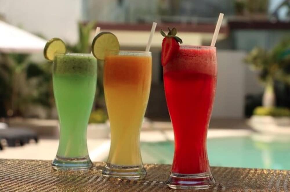 Poolside bar