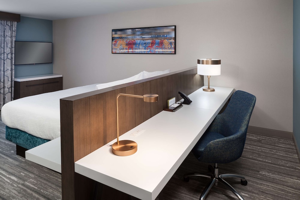 Hilton Garden Inn Madison Downtown - photo 7