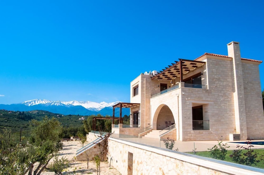 Levanda Luxury Stone Villa — 4-Star Luxury Hotel in Kalyves, Greece