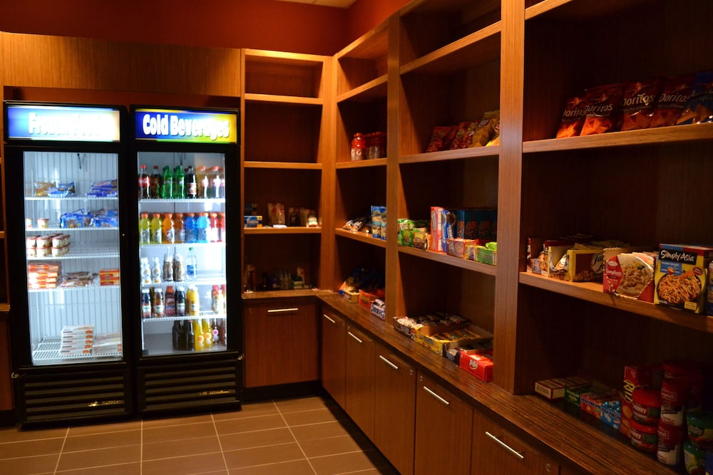 Holiday Inn Hotel & Suites Charleston West by IHG - photo 37