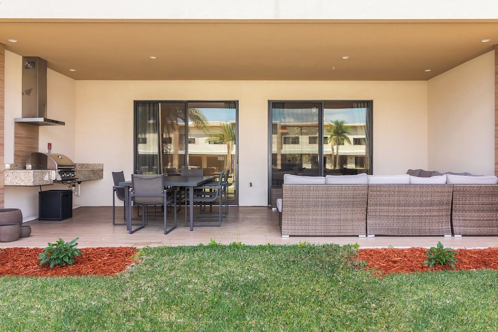 Villa at Magic Village Resort w Outdoor Oasis - photo 34