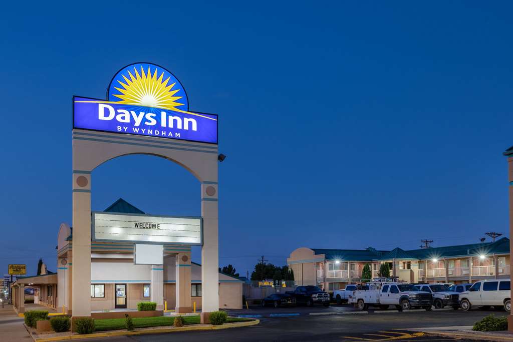 Days Inn by Wyndham Roswell - photo 4