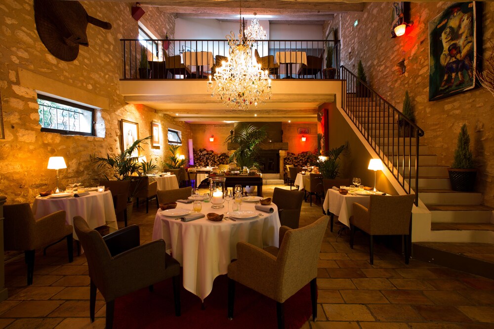 Auberge De Saint rémy De Provence — 4-Star Luxury Hotel in Saint-Remy-De-Provence, France