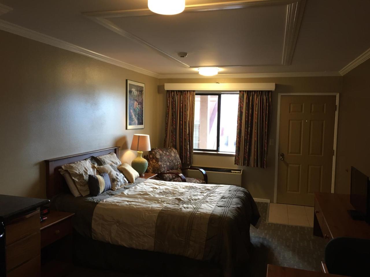 Welcome Everett Inn - photo 9