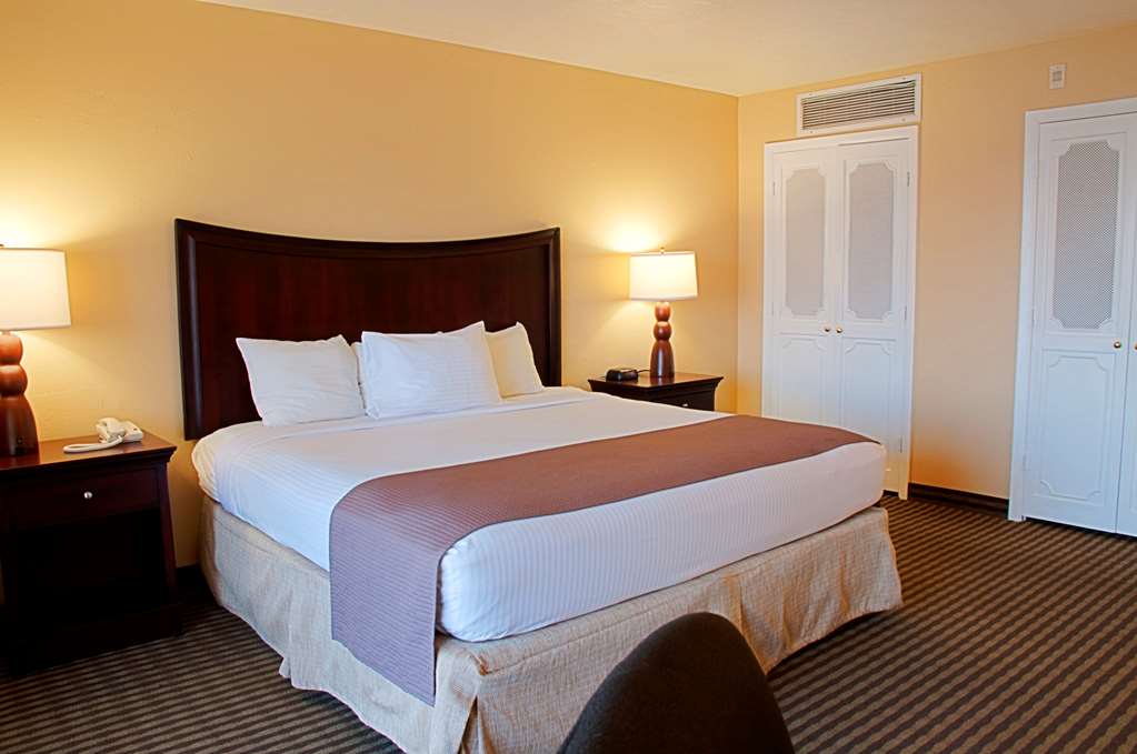Best Western Fort Myers Waterfront - photo 15