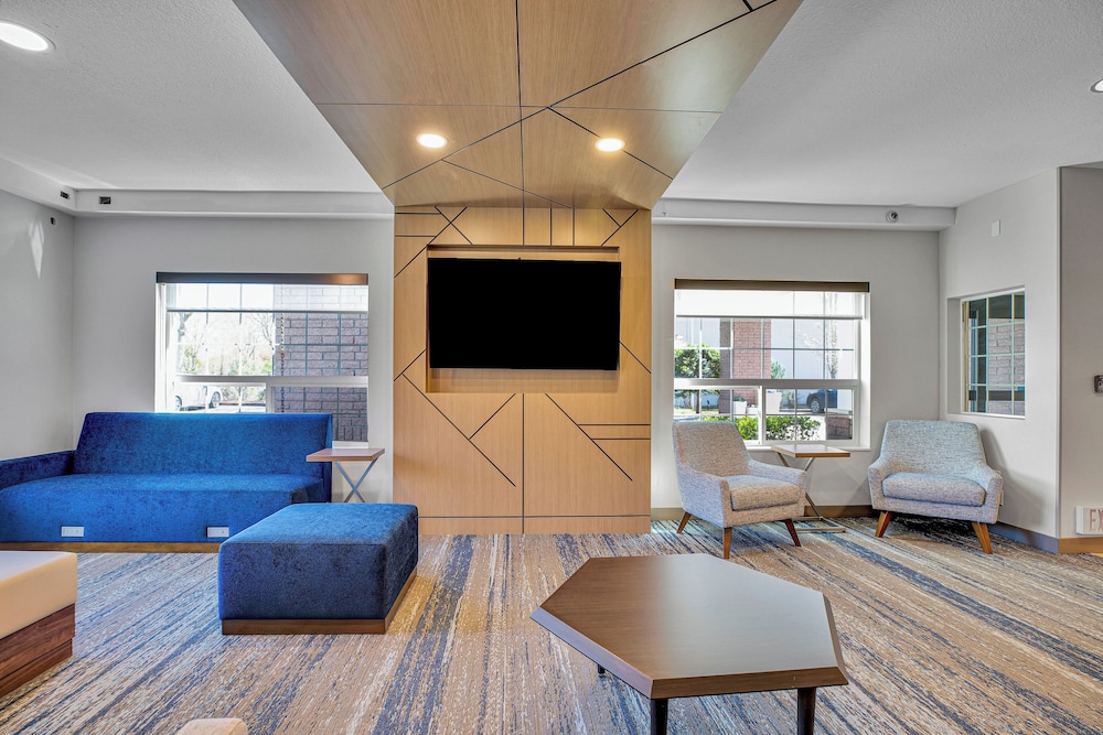 Holiday Inn Express Hotel & Suites Portland Jantzen Beach by IHG - photo 126