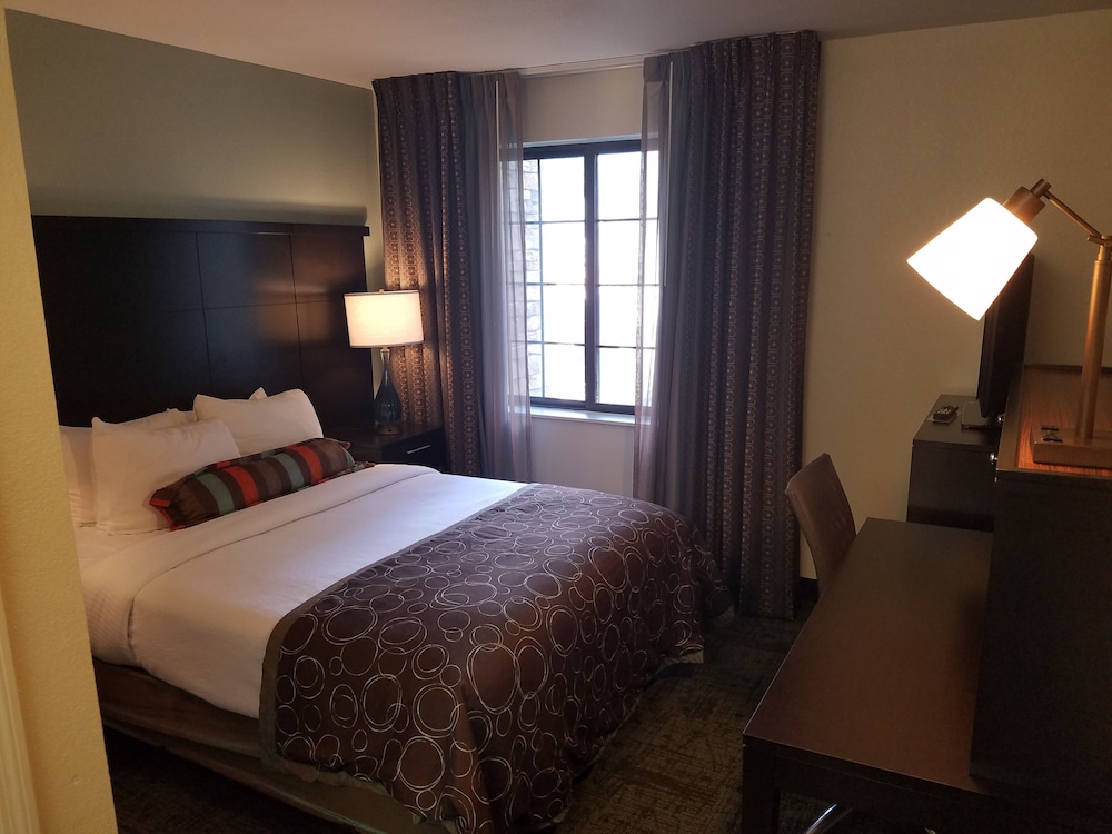 Staybridge Suites Cincinnati North by IHG - photo 9