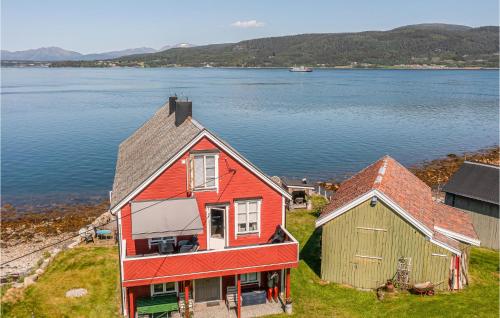 2 Bedroom Stunning Apartment In Åfarnes — 4-Star Luxury Hotel in Andalsnes, Norway