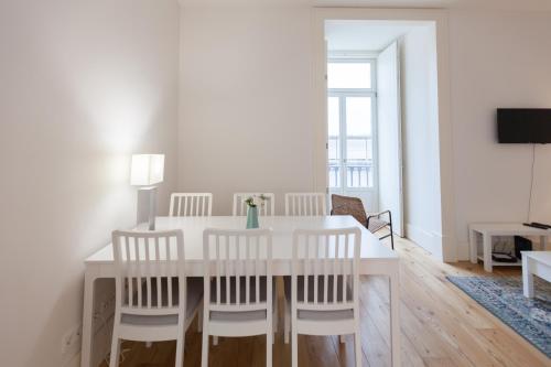 FLH Augusta's Arch Bright Flat — 4-Star Luxury Hotel in Lisbon, Portugal
