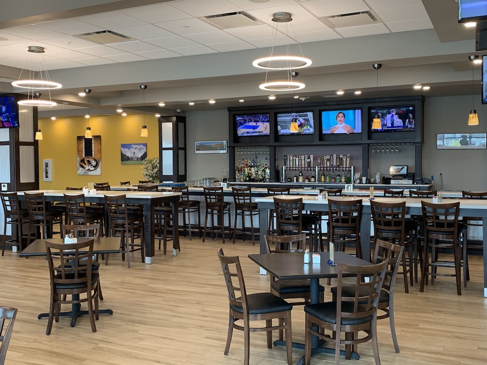 Holiday Inn Hotel & Suites Jefferson City by IHG - photo 23