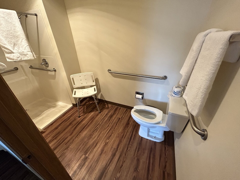 Valley Inn and Suites - photo 50
