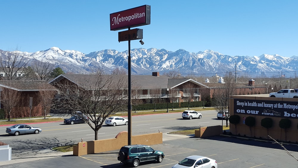 The Metropolitan Inn - photo 25