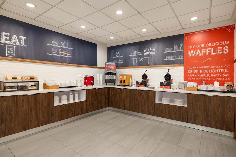 Hampton Inn & Suites Galveston - photo 42