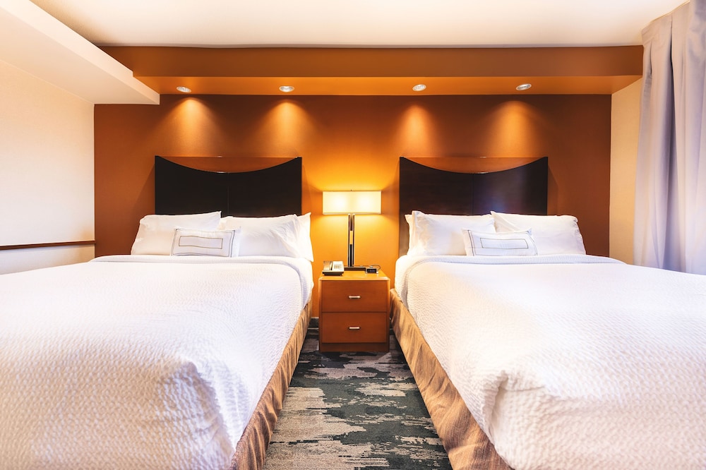 Fairfield Inn & Suites by Marriott Redding - photo 9