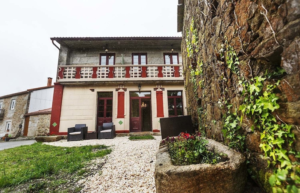 Ecocasa Lema II — hotel in Mugia