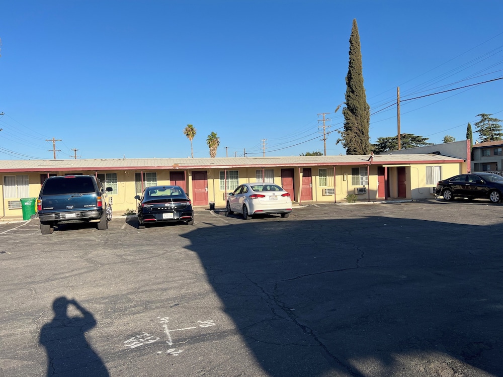 Sai Park Motel - photo 16