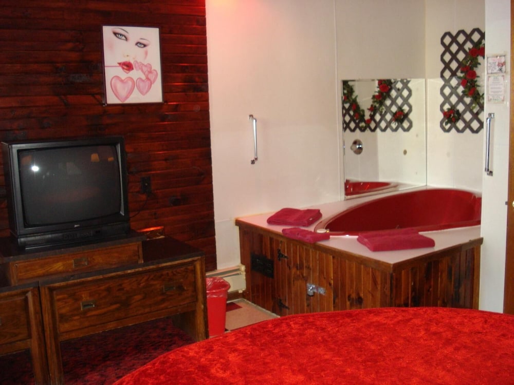 Cedar Grove Motel - photo 12
