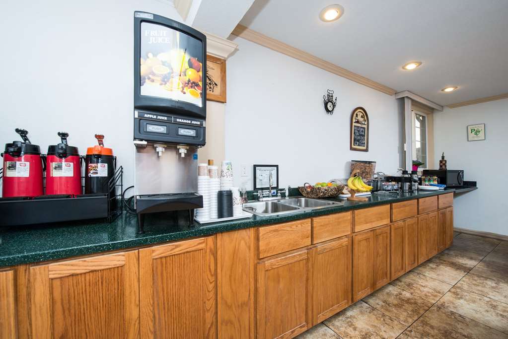 Americas Best Value Inn Pendleton - photo 12