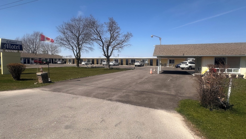 Colonial Motel — hotel in Chatham
