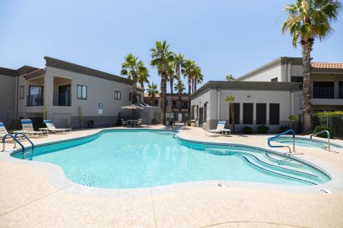 Little Fountain — 4-Star Luxury Hotel in Fountain Hills, United States