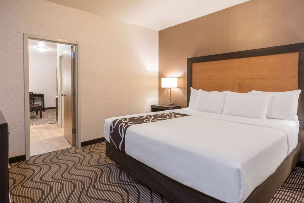 La Quinta Inn & Suites by Wyndham Idaho Falls Ammon - photo 56