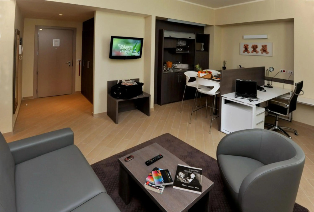 Chc Business Residence — 4-Star Luxury Hotel in Genoa, Italy