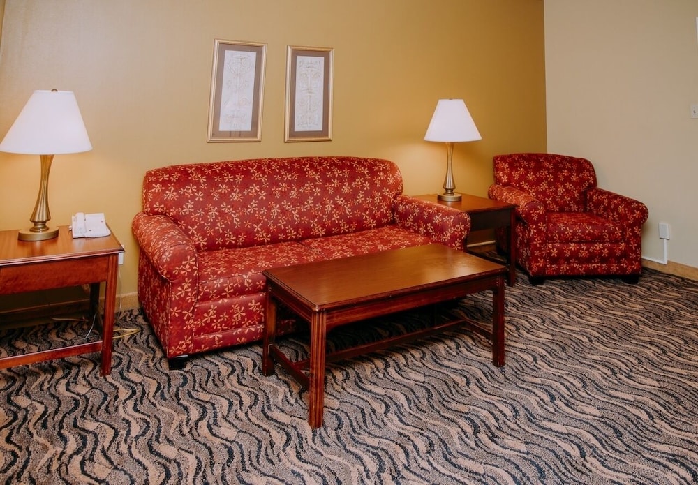 MCM Eleganté Hotel & Suites - photo 18