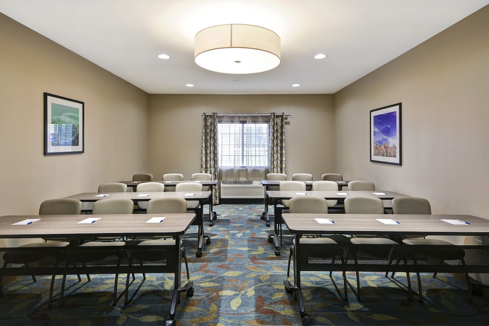 Candlewood Suites Smyrna Nashville by IHG - photo 35