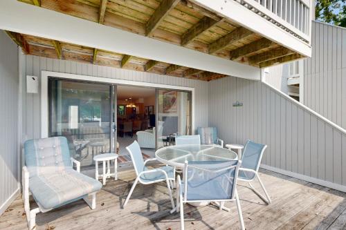 Sea Colony 33577 West Lake View Unit 1004B — 4-Star Luxury Hotel in Bethany Beach, United States