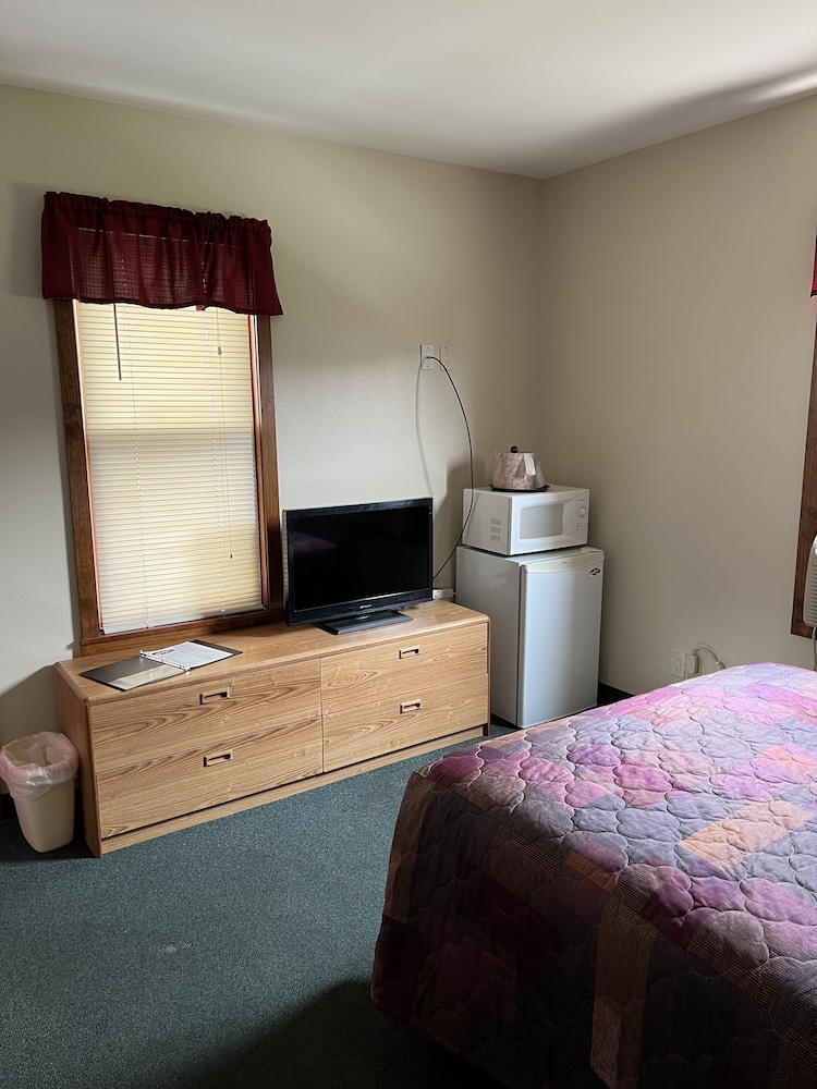 All Star Inn & Suites - photo 57