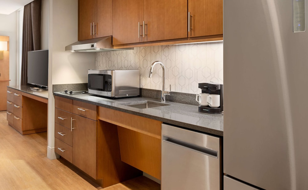 Homewood Suites by Hilton Wilmington Downtown - photo 25