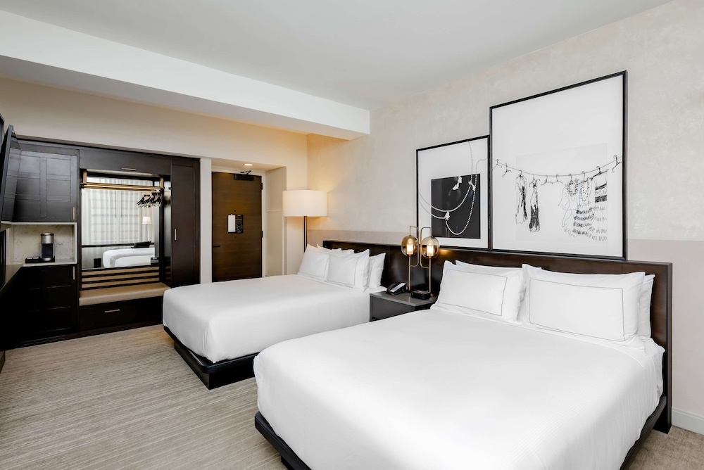 Hotel Fort Des Moines Curio Collection by Hilton - photo 24