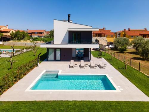 Villa Arestea — 4-Star Luxury Hotel in Vodnjan, Croatia