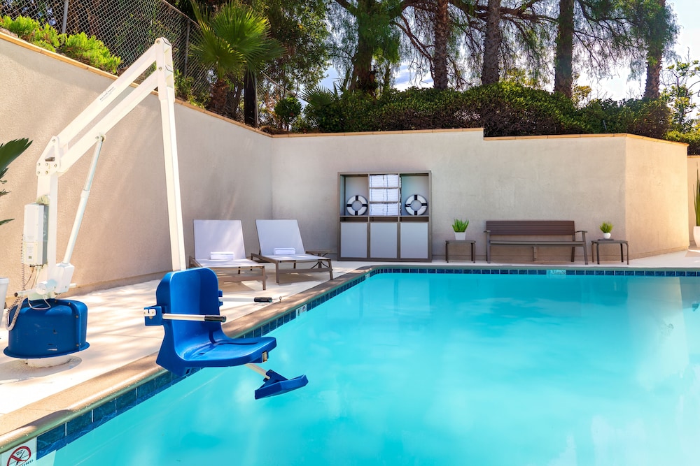 Holiday Inn Express La Mesa Near SDSU by IHG - photo 33