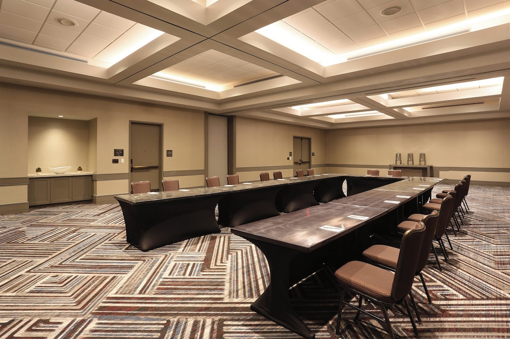 Crowne Plaza Atlanta Perimeter at Ravinia by IHG - photo 93