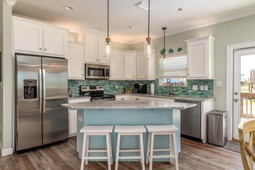 Tidewater East 2 in Dauphin Island, United States