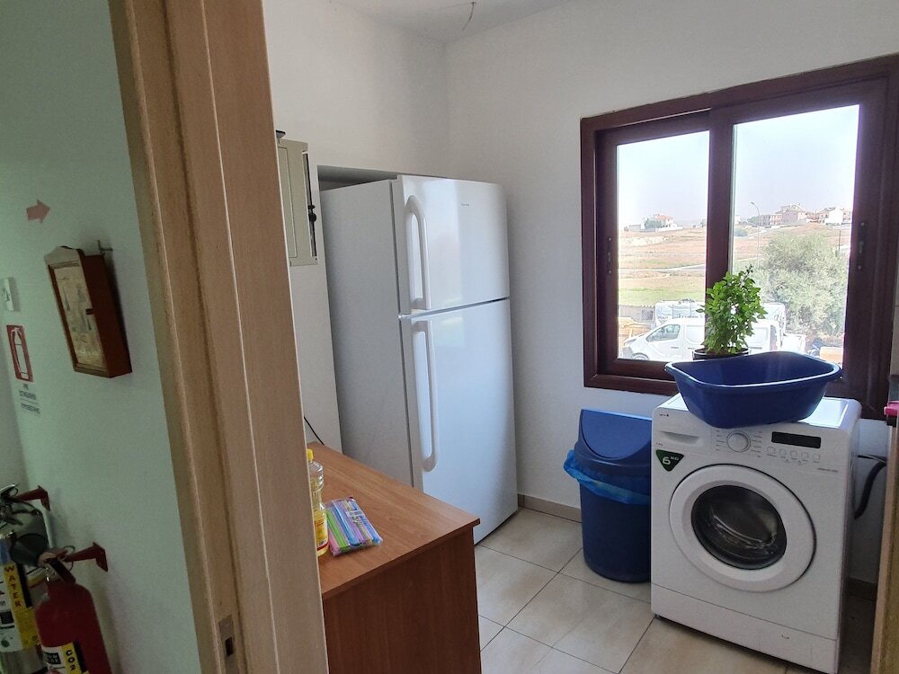 Acticon Rooms Larnaca