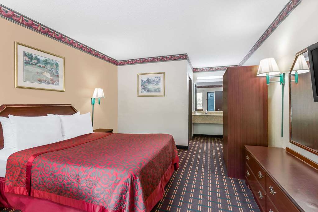 Days Inn by Wyndham Blythewood North Columbia - photo 5