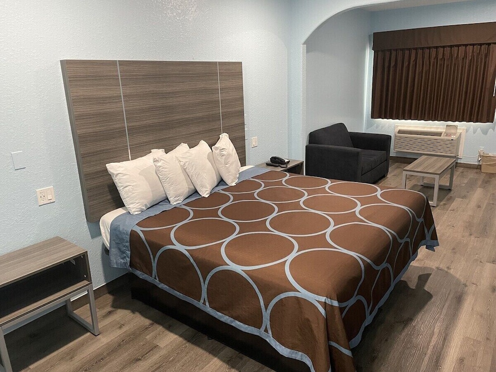 Super Stay Inn Humble IAH East - photo 5