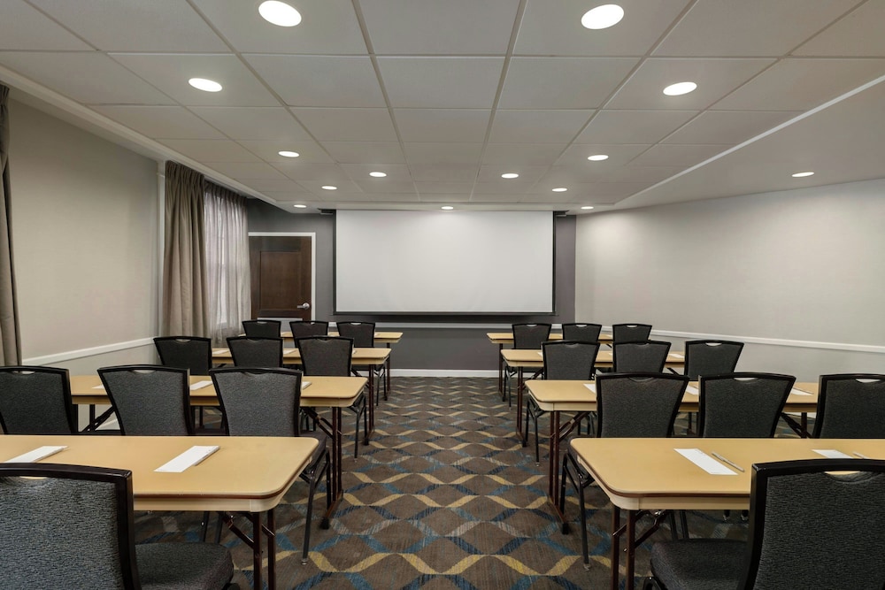Residence Inn Marriott Chester - photo 28