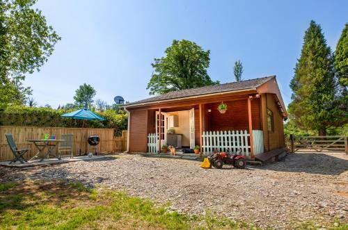 The Lodge @ Caeaugwynion — 4-Star Luxury Hotel in Pencader, United Kingdom