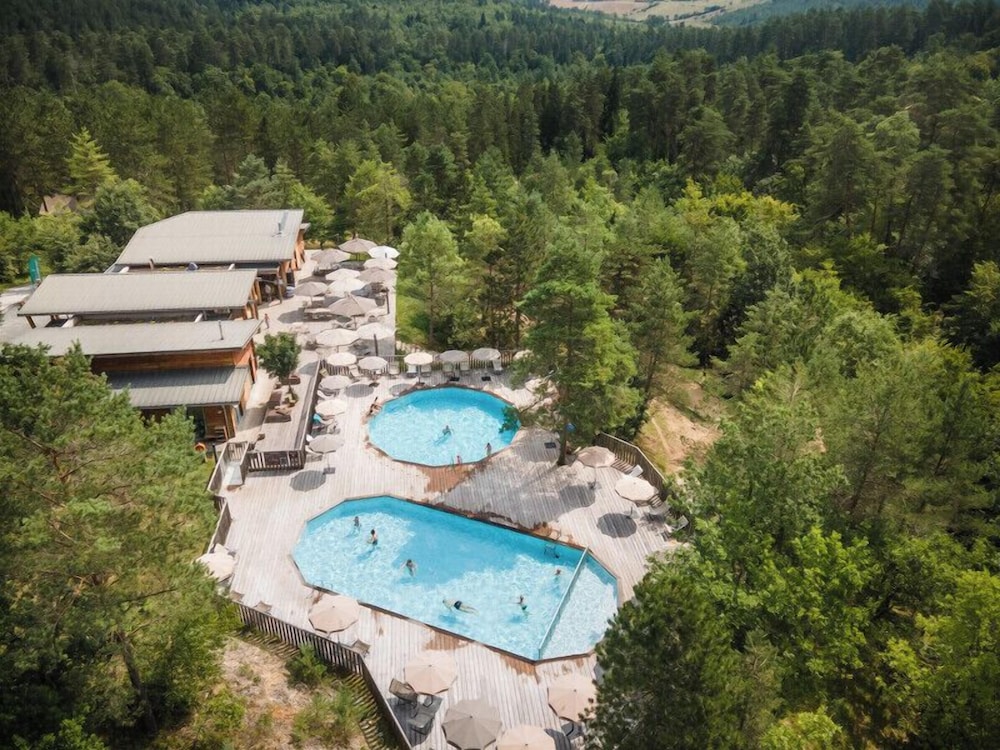 Village Huttopia Lanmary — hotel in Antonne-Et-Trigonant