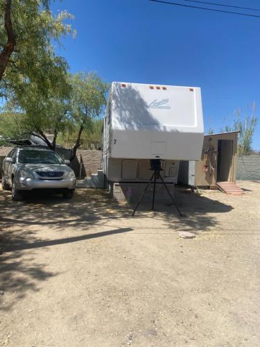 Super Saver 5th wheel #7 - last minute hotel in Tucson