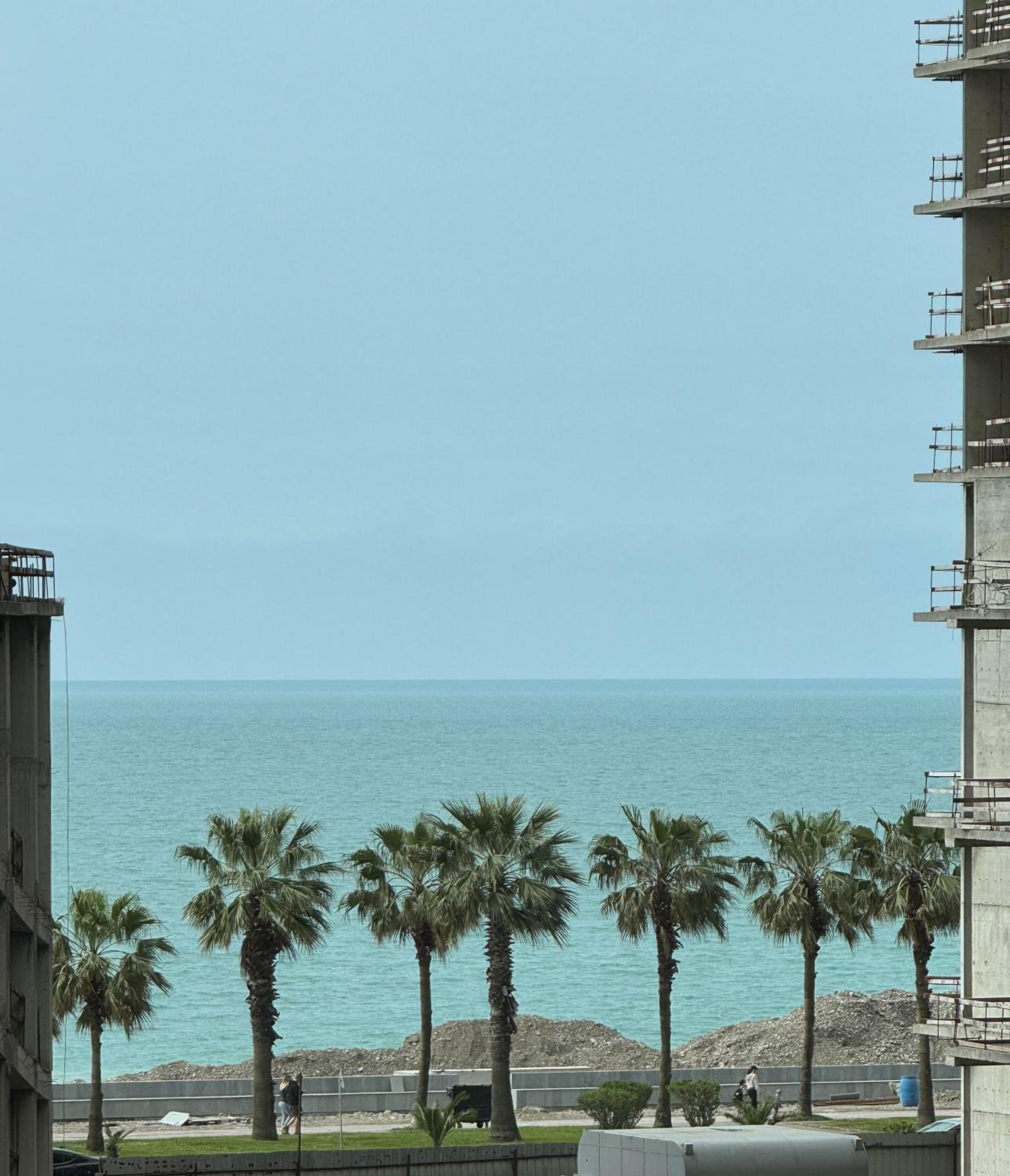 New wave apart hotel