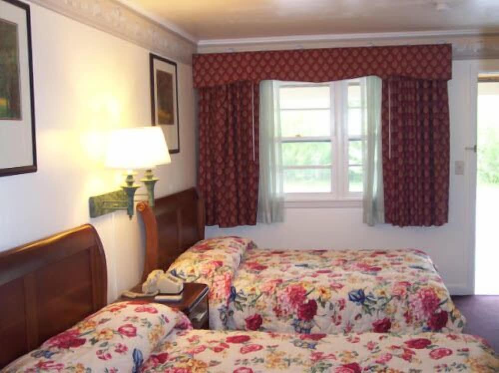 Shore Hills Motel - photo 11