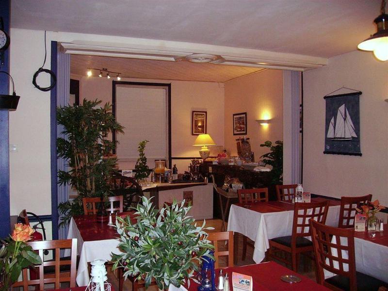 Hôtel Port Jacquet in Saint-Cast-Le-Guildo, France