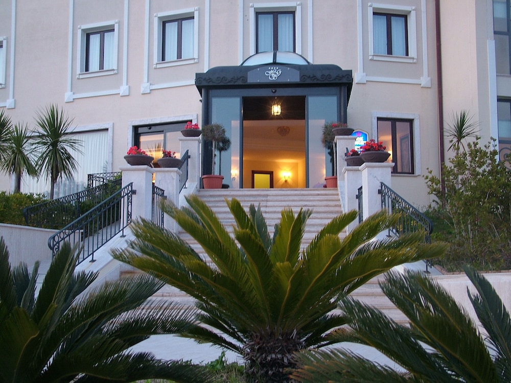 Hotel San Giorgio - carbon neutral hotel in Crotone