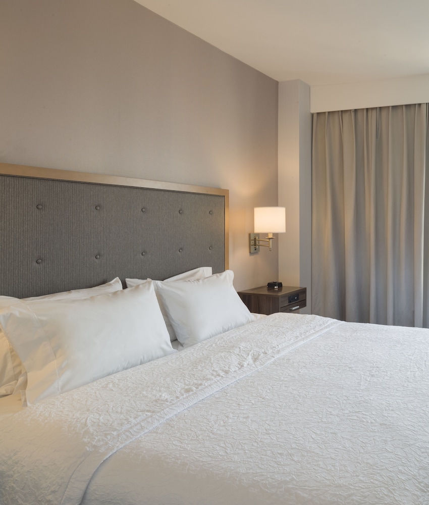 Hampton Inn Manhattan Times Square South - photo 5