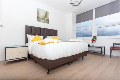 One Bedroom apartment Serviced apartment Smethwick flat 320 — 4-Star Luxury Hotel in Birmingham, United Kingdom